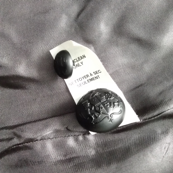 JACOB Tailored Blazer - Picture 12 of 14